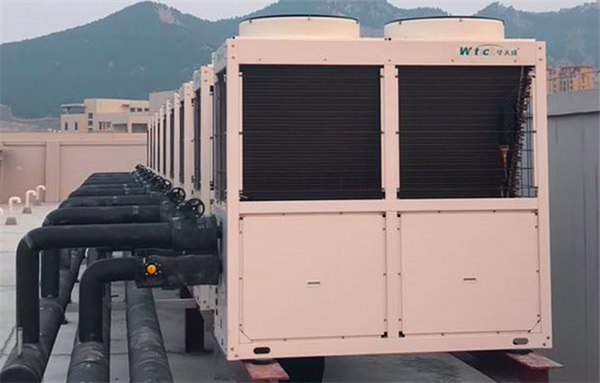 新(xin)時代(dai)溫控選擇，空氣(qi)能(néng)熱泵恒溫設(shè)備(bei)揭秘